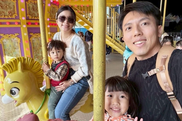 艾琳一家人