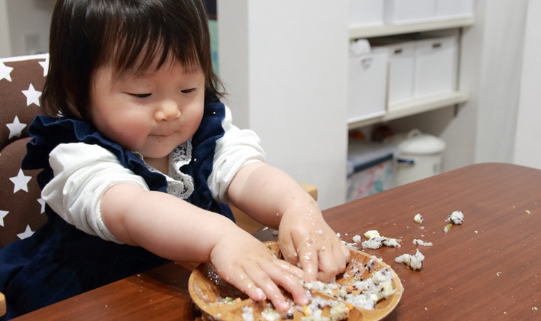 孩子能等多久才合理？2歲「等1分鐘」就是極限！專家揭「分齡耐心表」，5招陪孩子練出自制力