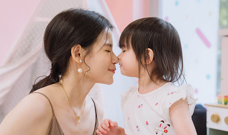 蘿莉塔3歲女兒同時染A、B型流感還吐血！打過疫苗為何仍感染？兒科醫提醒這些症狀快就醫