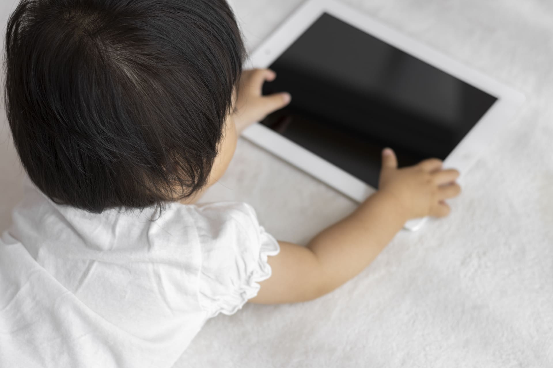 電子奶嘴會否影響兒童語言發展？語言治療師三分鐘說清楚！