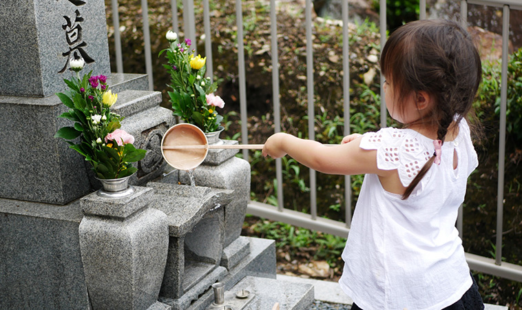 清明節怎麼拜才不踩雷？水果挑選＋孕婦、嬰幼兒掃墓禁忌一次看！