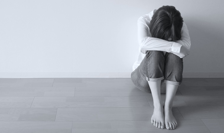 給擁抱憂鬱的你！WHO預估2030年憂鬱症將成為「失能」最大的健康殺手？心理師教你「緩解憂鬱」6方法