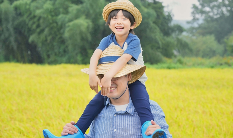 每日坐10小時正威脅孩子大腦！全球130位專家共識：戶外探險是終身的健康投資