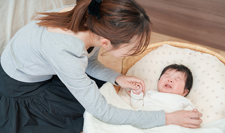 爸媽應該特別警覺的危險信號，0～2歲寶寶出現哪些狀況，應立刻就醫？