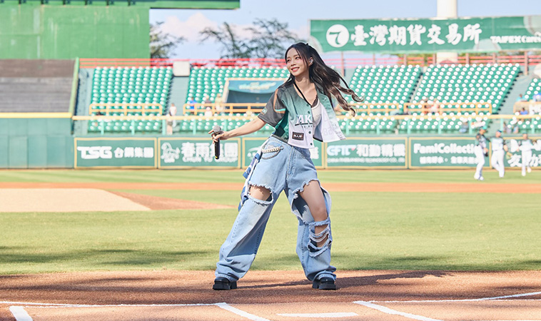 45歲孫淑媚開球美到上熱搜！被追問「醫美醫生是誰」？她大方公開不老公式：最厲害的醫生其實是爸媽
