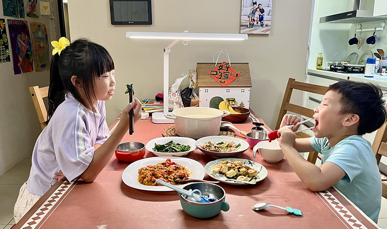 【食育課程】3方法讓孩子在廚房裡學會「等待」！